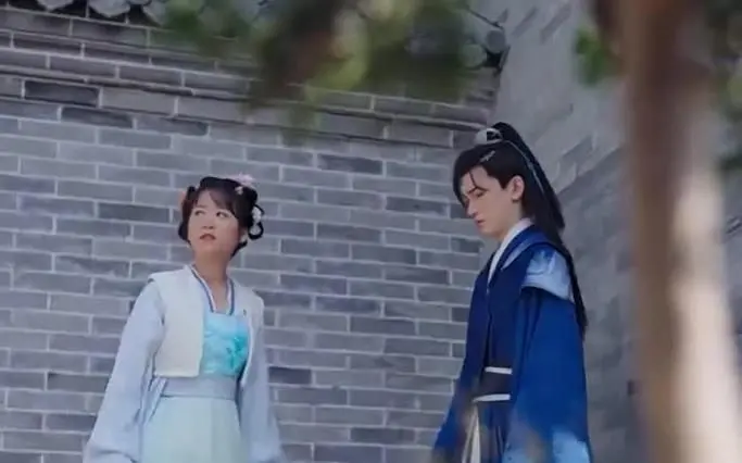 逆袭爽剧《当丑女还要被迫上门》：丑女大翻身？还是狗血爱情？深度影评来袭！